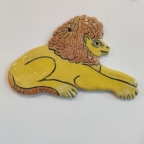 Lion. Væghængt