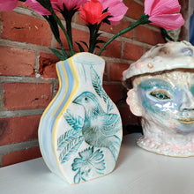 Indlæs billede til gallerivisning Vase med fugl